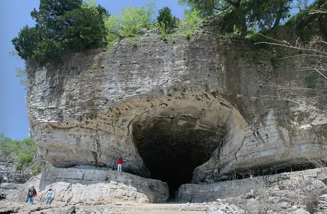 cave1